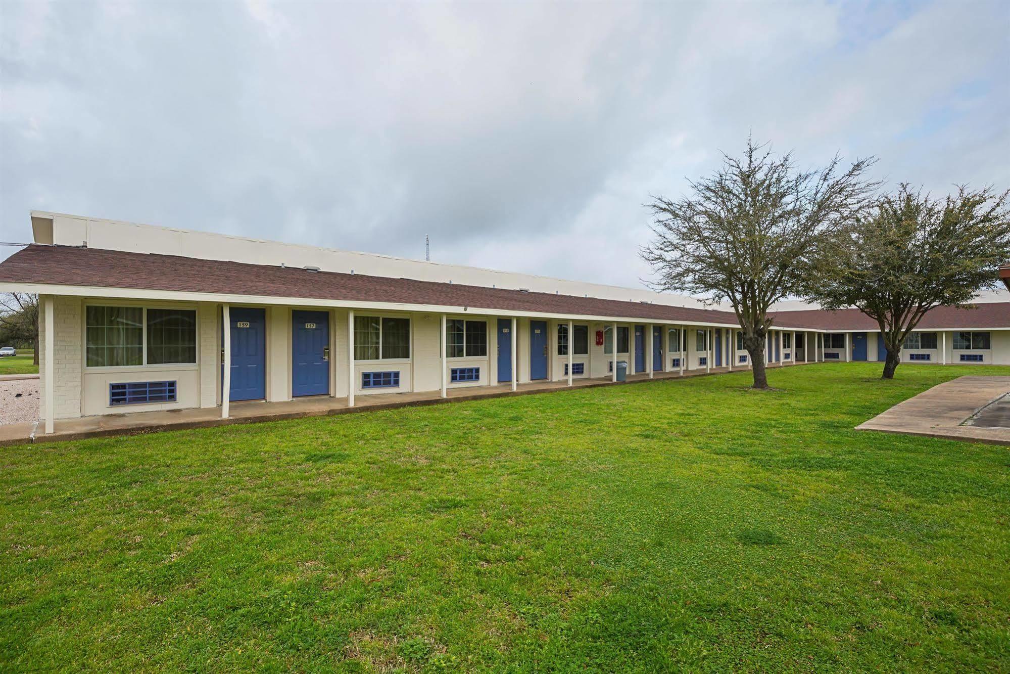 Motel 6-Madisonville, Tx Exterior photo